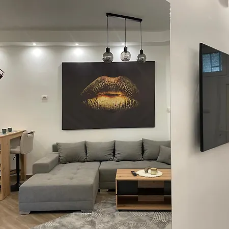 Apartment Play